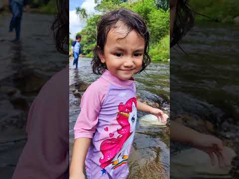 Mandi Sungai di Hulu Langat